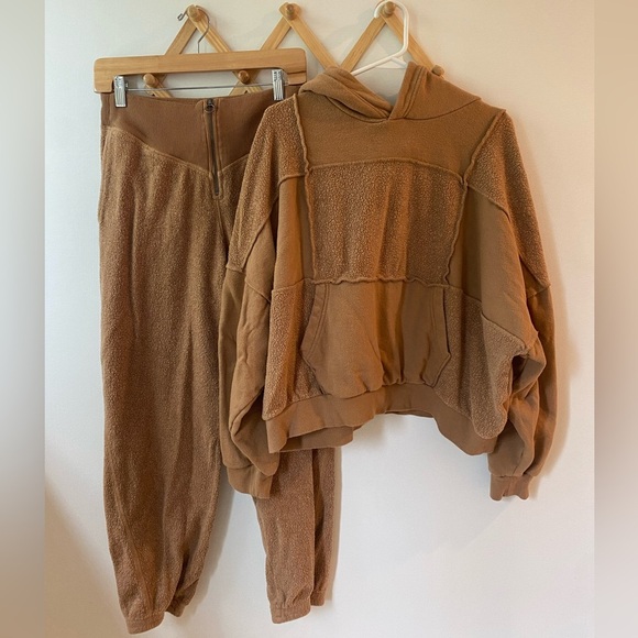 Cozy Tan Hoodie by ARIE - Picture 3 of 4